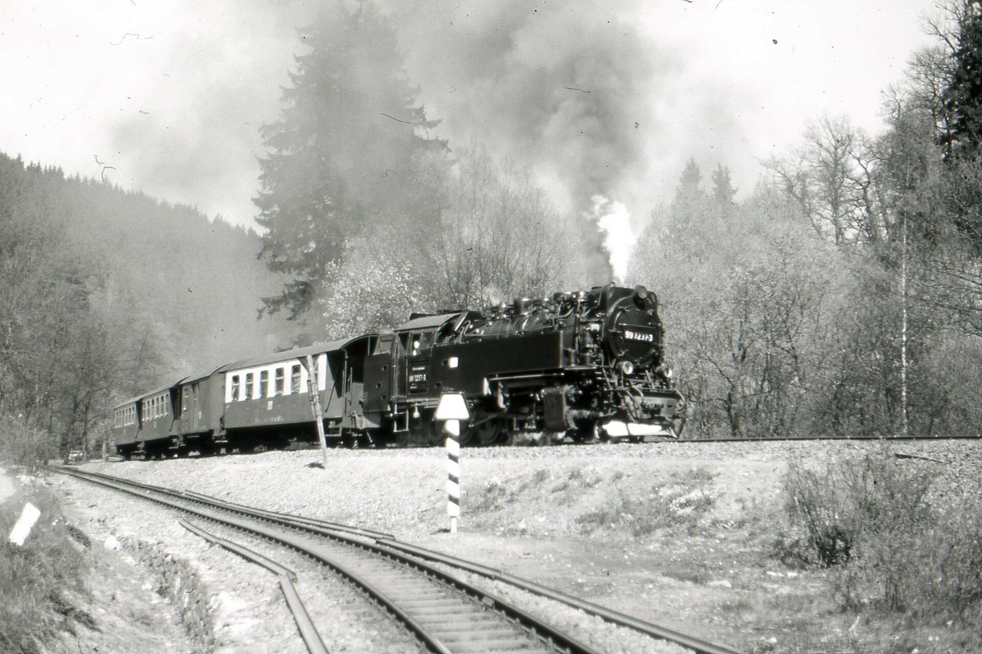 Ausfahrt Alexisbad, Harz. Die Selketalbahn, Lok 99 7237 3. UP15 Film