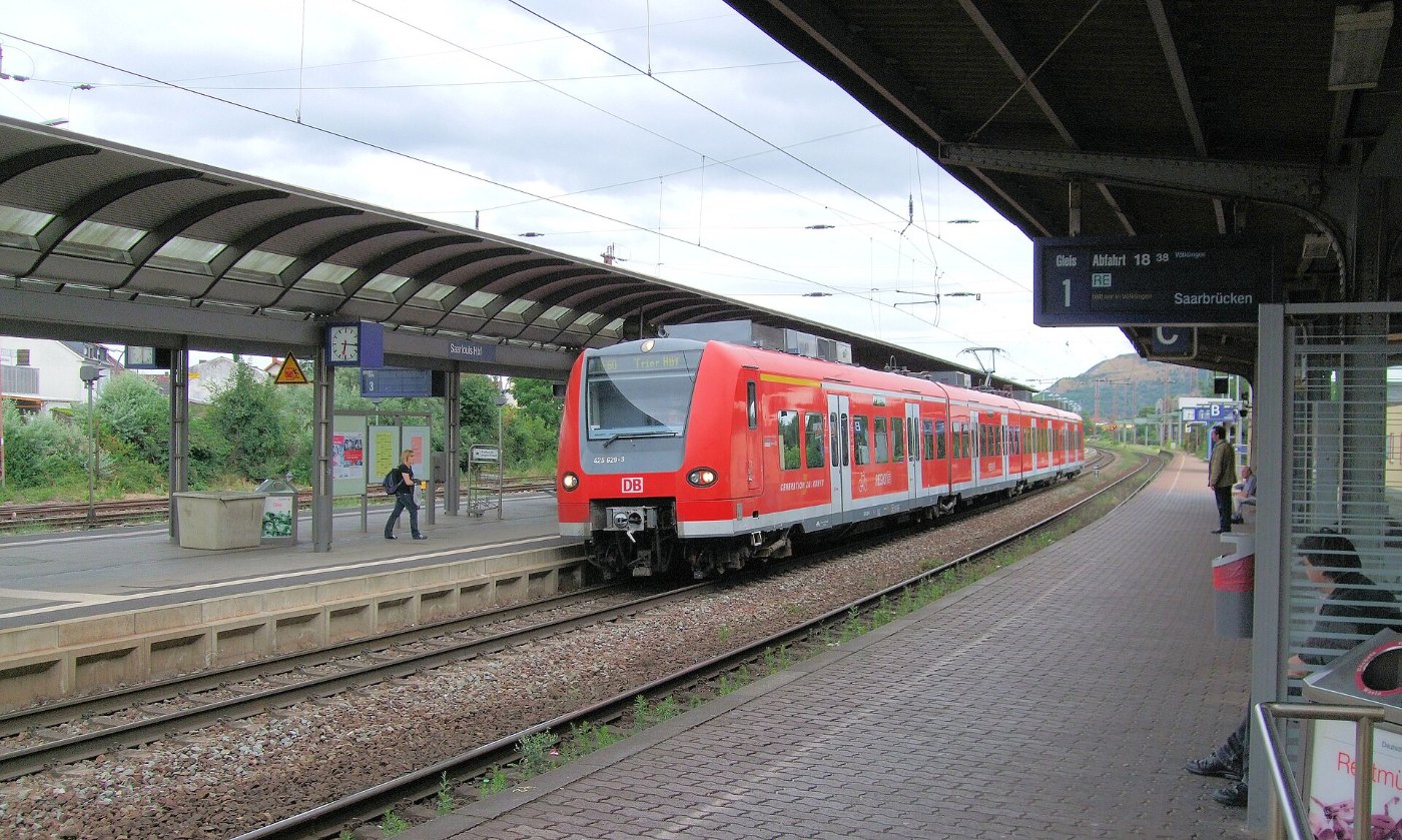 Railway Station, Saarlouis, Germany