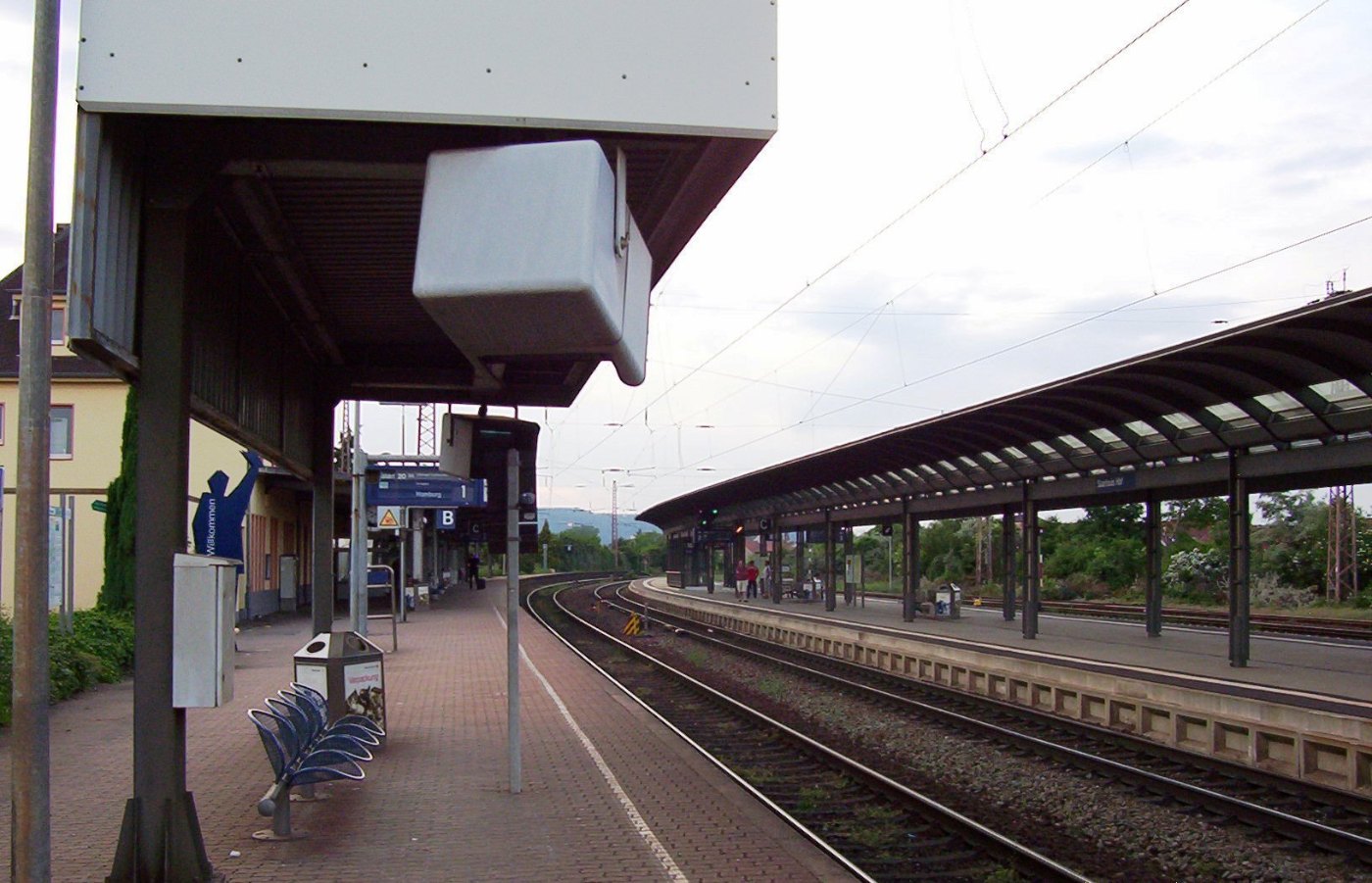 Bahnhof Saarlouis Bahnsteige