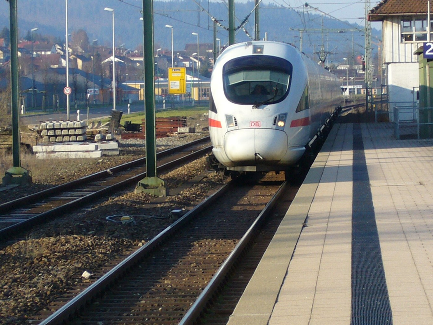 ICE Bahnhof TUT