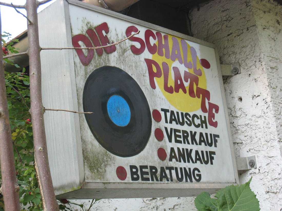Bahnhof Suhl Schallplattenladen 2