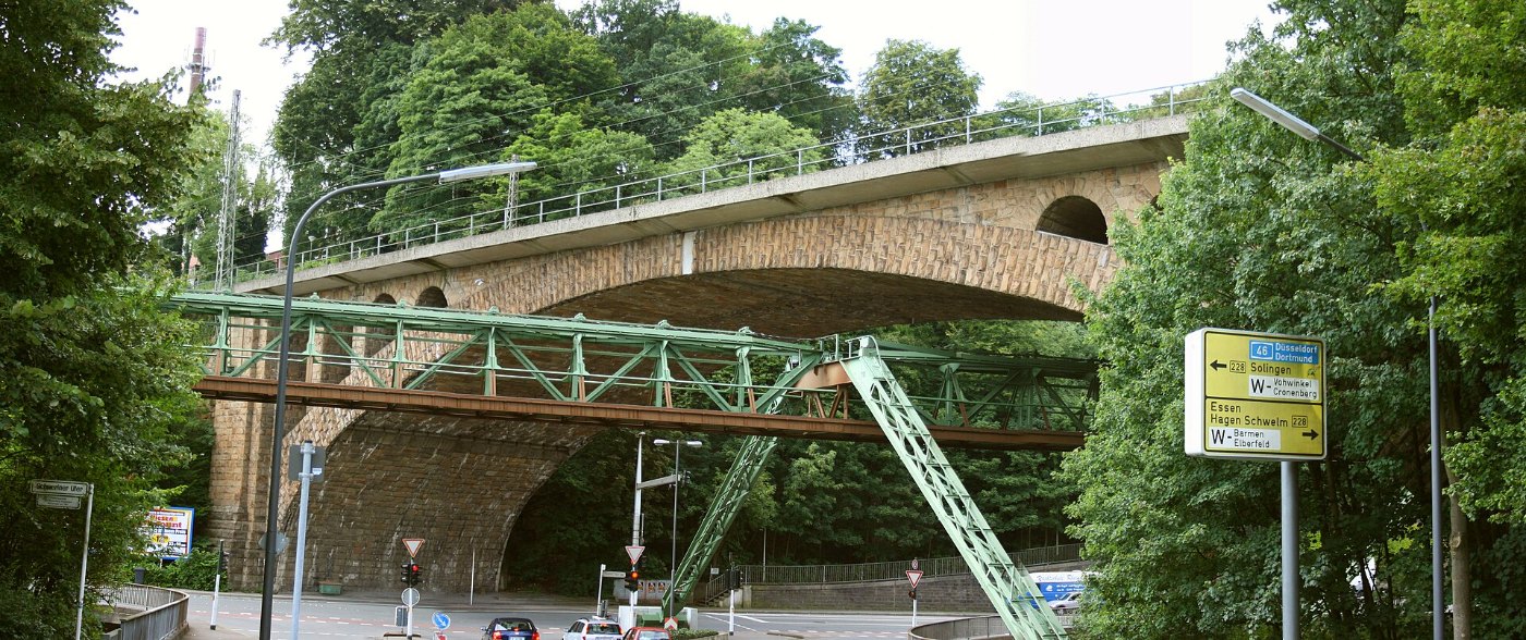 Sonnborner Eisenbahnbrücke 01 ies