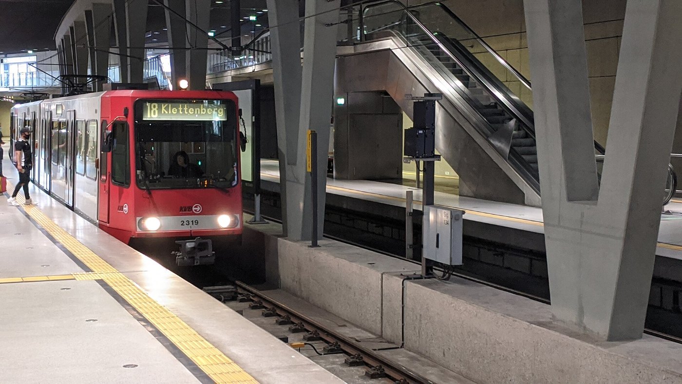 Stadtbahn Köln 18 2319 Breslauer Platz Hbf