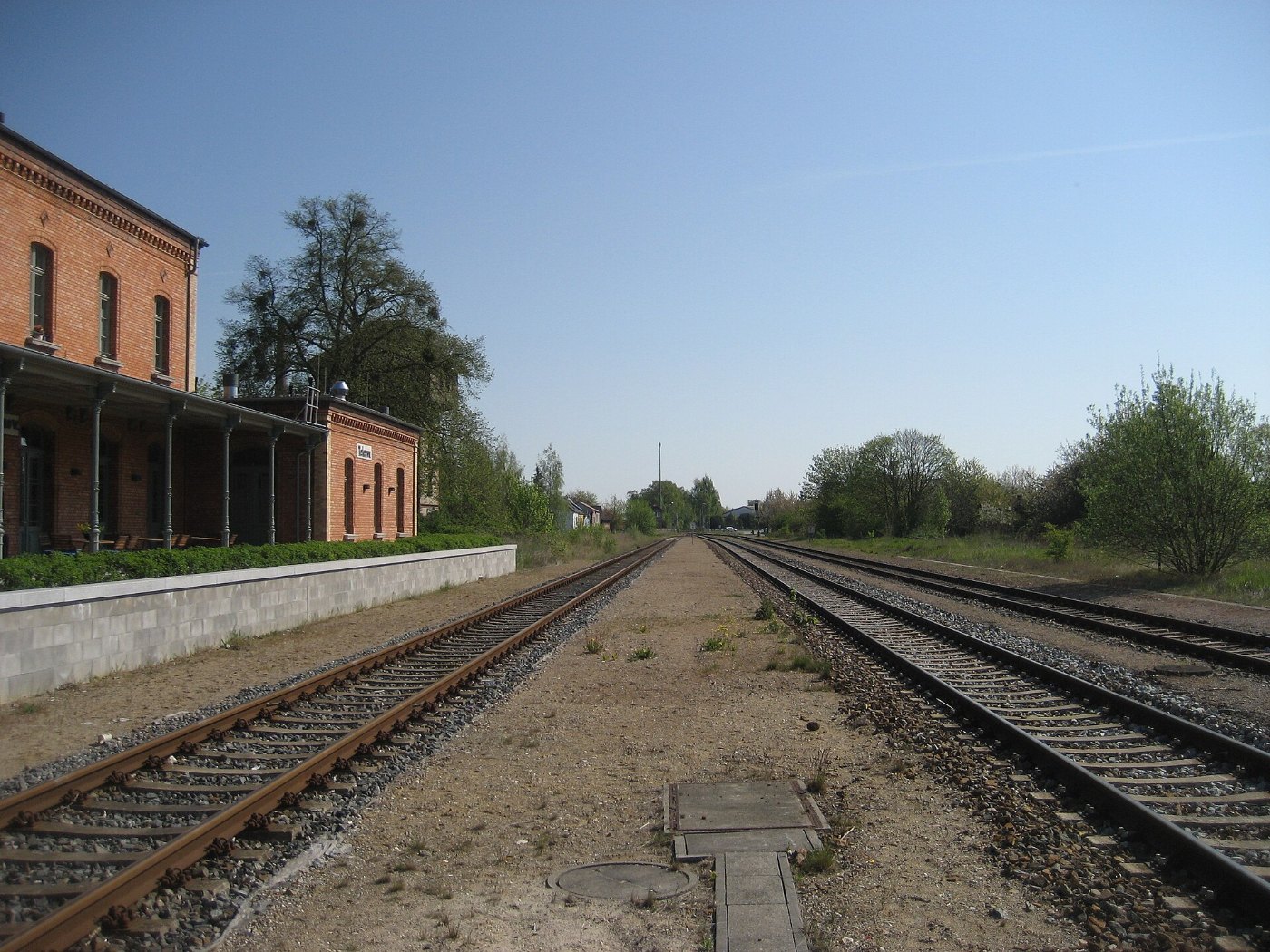 Teterow Bahnhof Bahnsteig IMG 1405