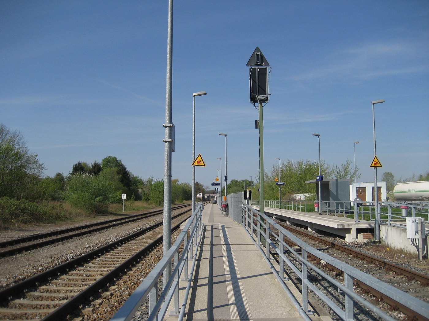 Teterow Bahnhof Bahnsteig IMG 1406