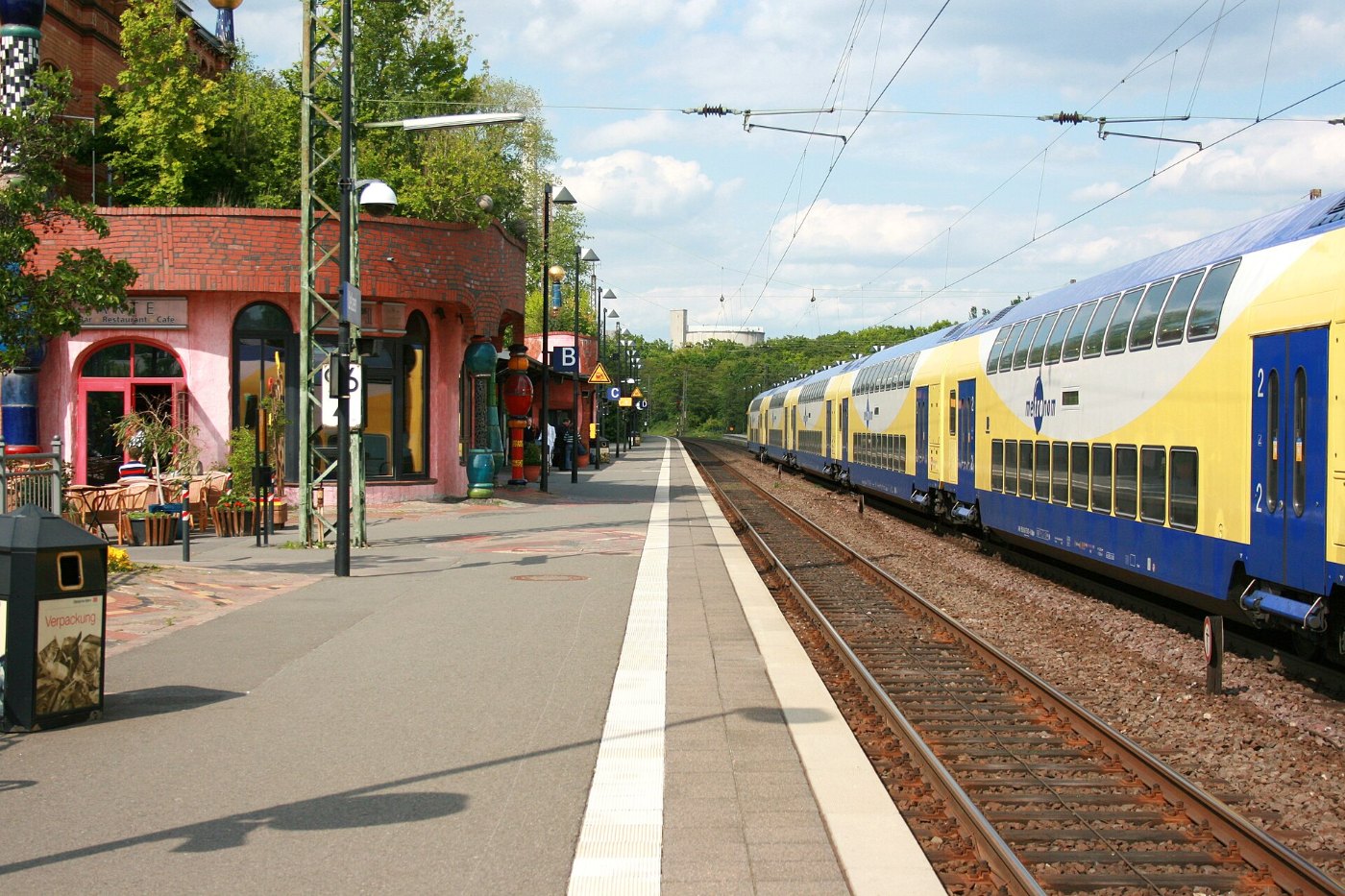 Uelzen Hundertwasserbahnhof 06 ies
