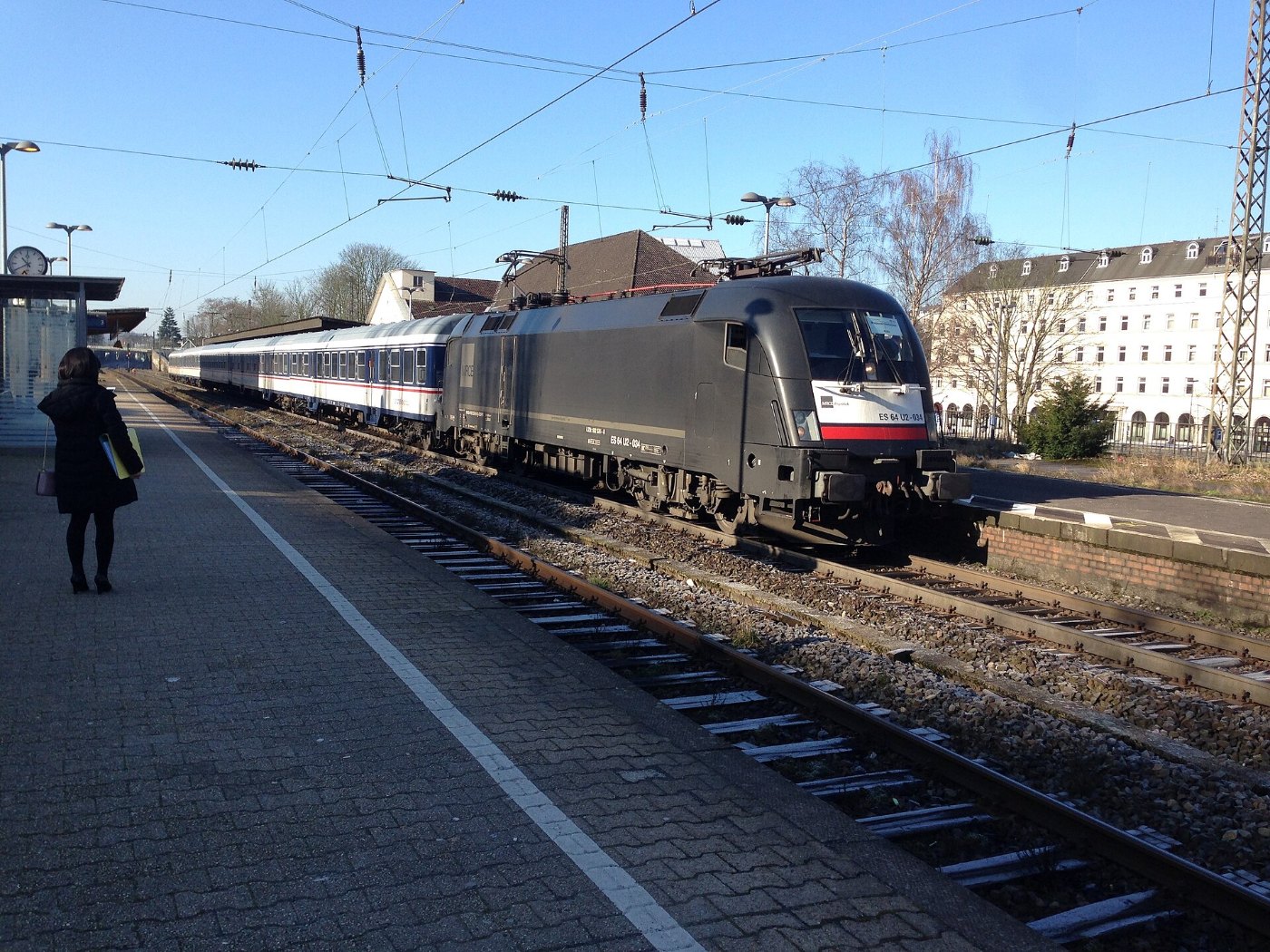 GER Wuppertal Bahnhof Barmen 001 2016 Siemens ES64U2 NX