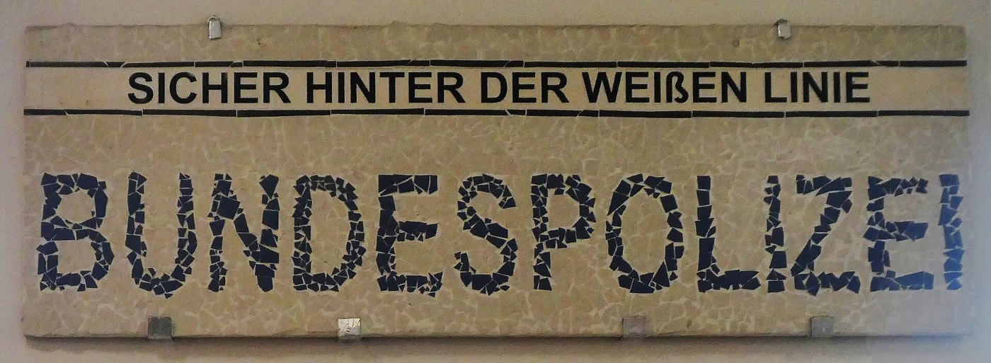 Weiden, Bahnhof, Hinweis der BP, 1