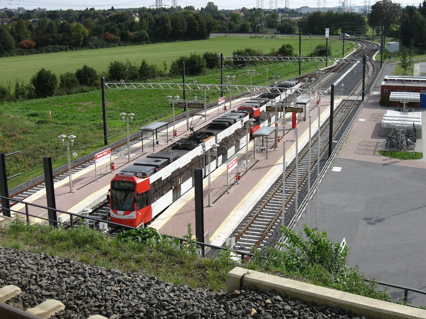 Keulen Weiden West stadtbahn terminus above