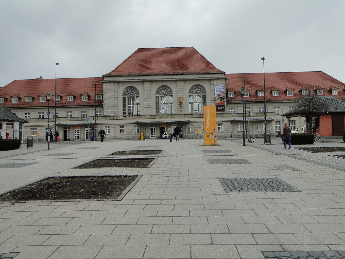 Weimar Bahnhof panoramio