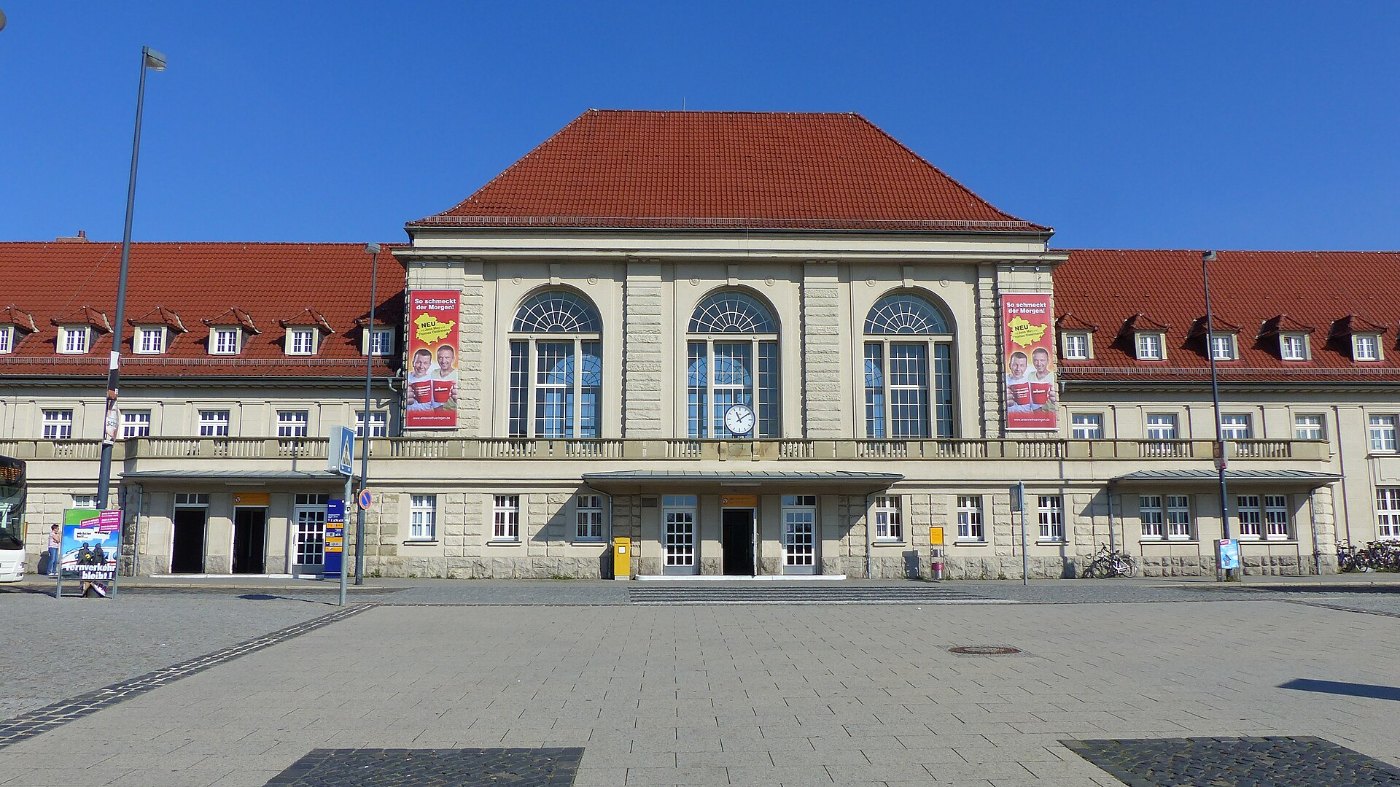 Hauptbahnhof Schopenhauerstraße 2 Weimar 1