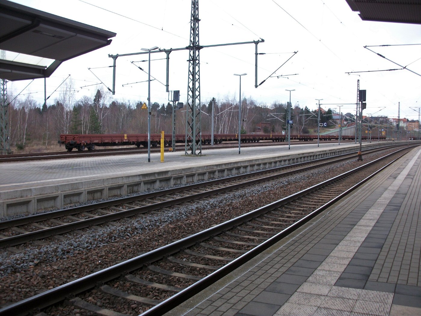 Güterzug im Bahnhof Werdau