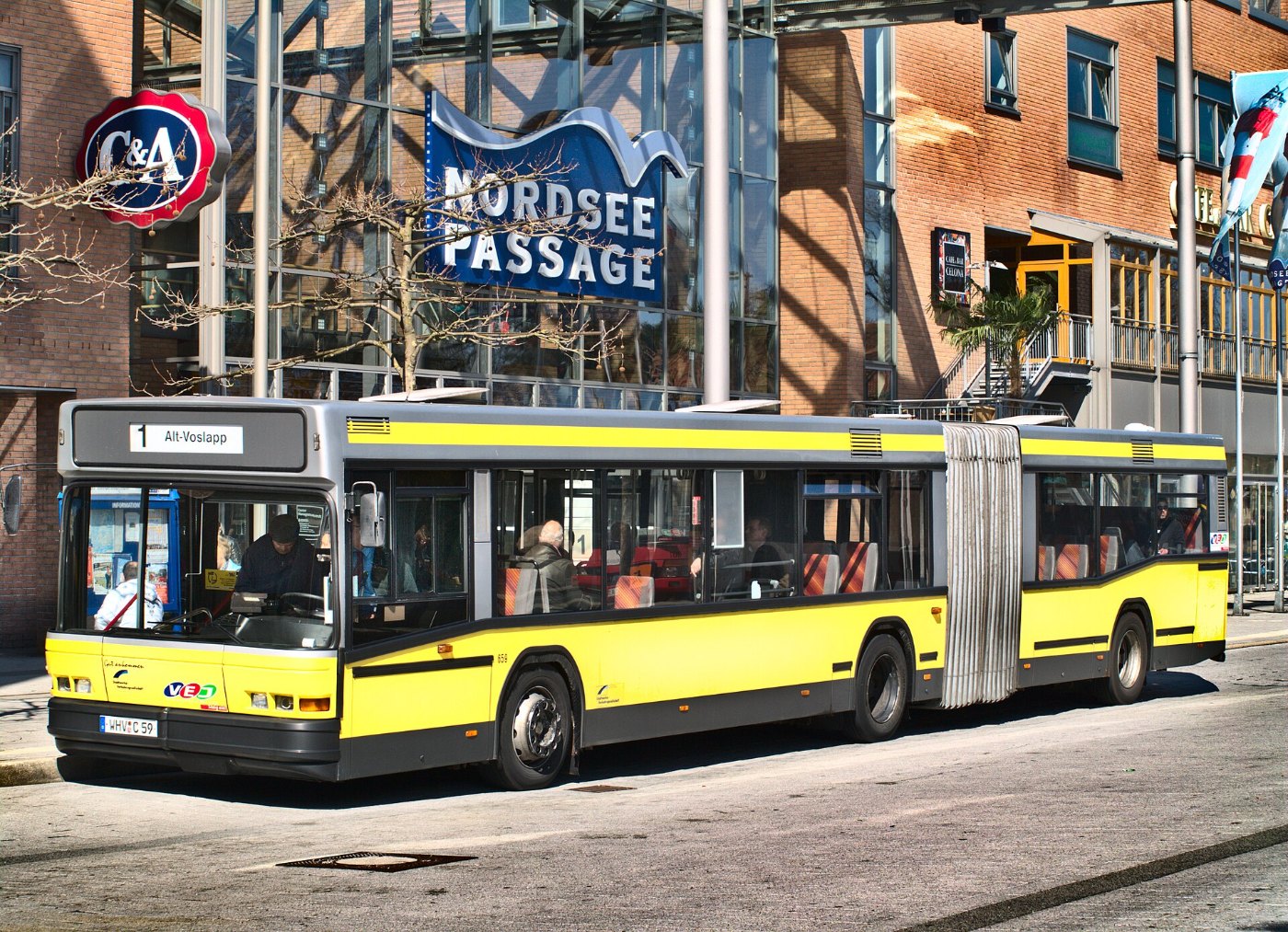 Neoplan N 4018 Wilhelmshaven Hbf