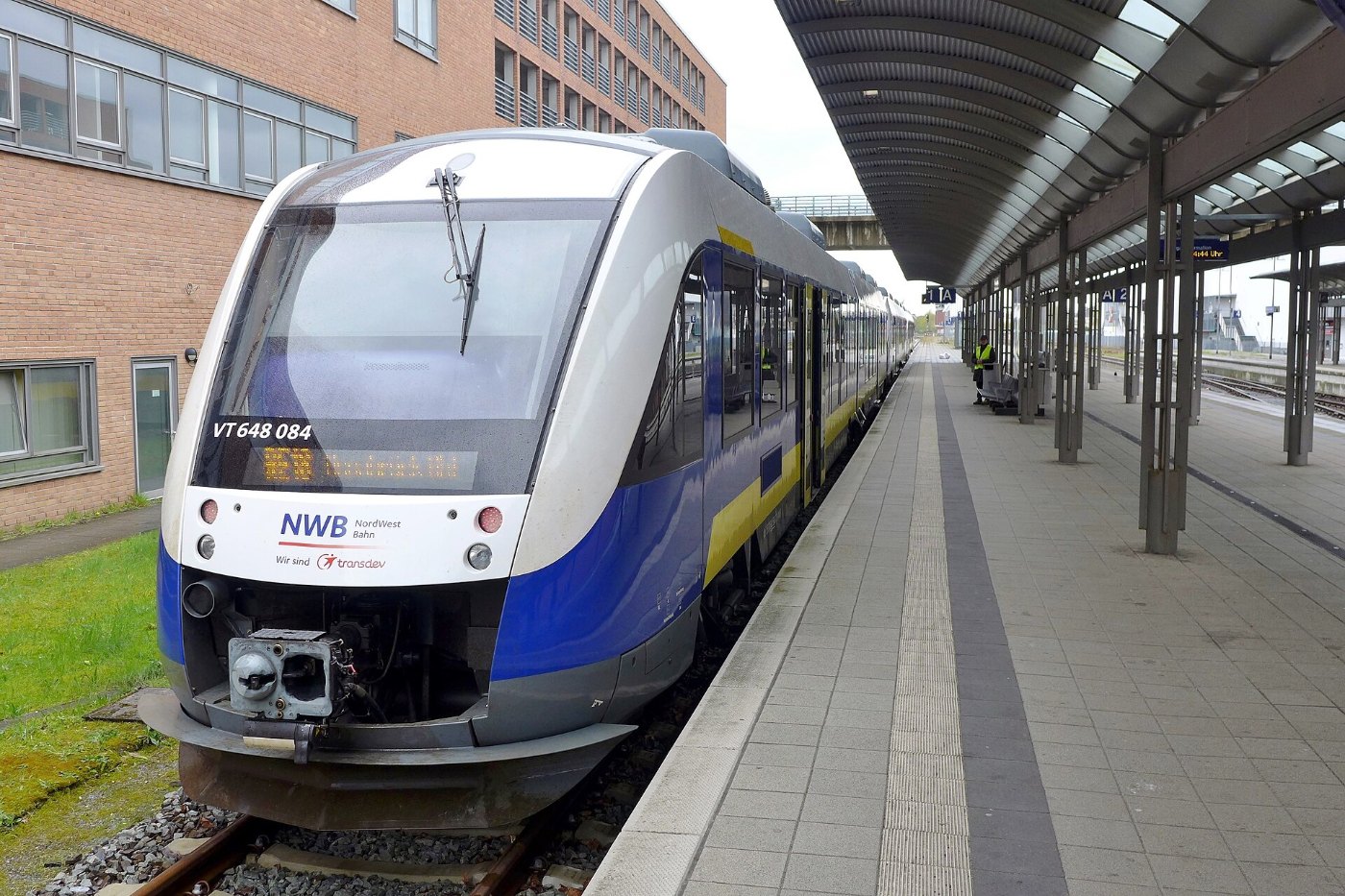 648 084 in Wilhelmshaven, 2016 (01)