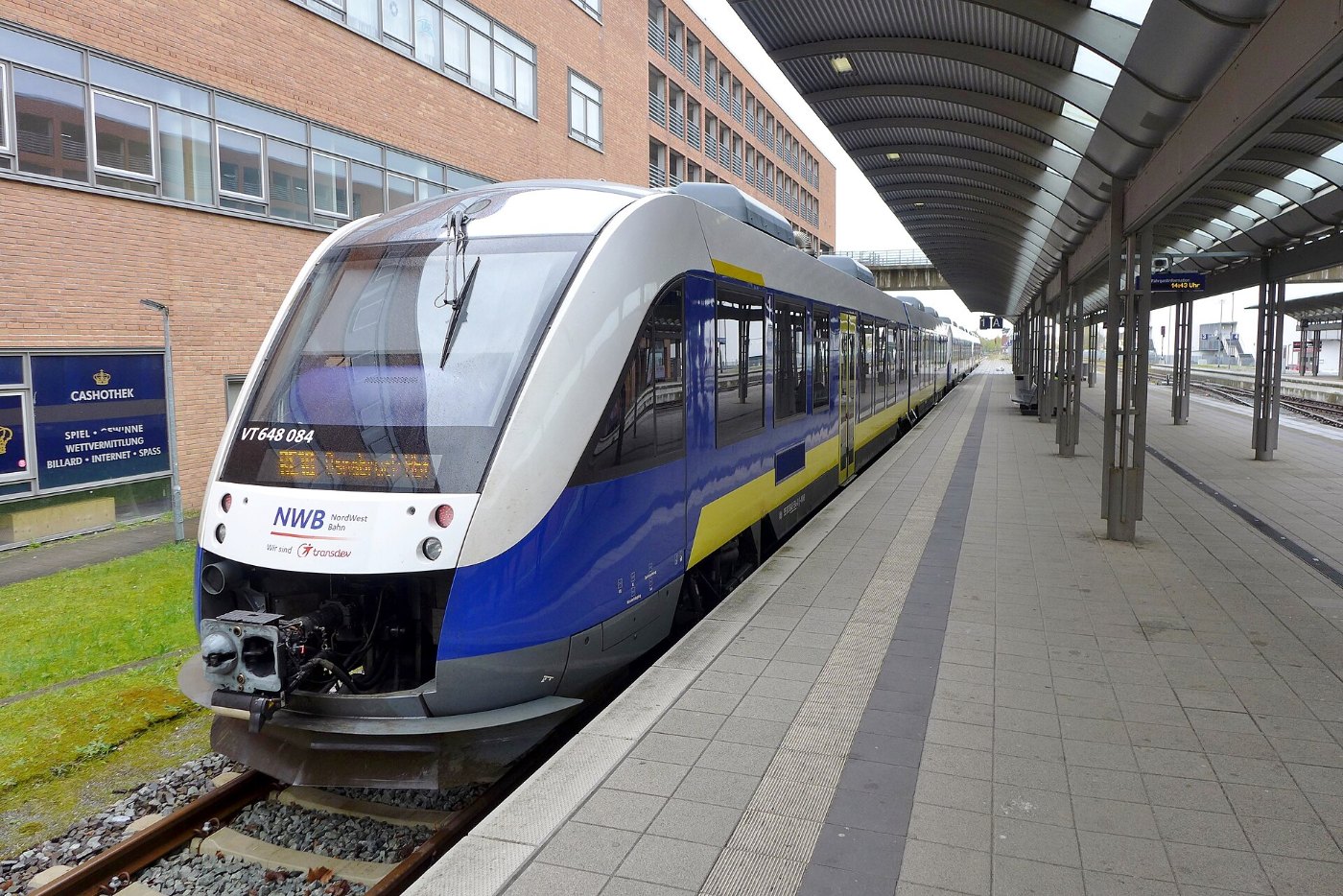 648 084 in Wilhelmshaven, 2016 (02)