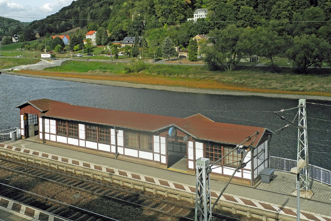 Königstein Bhf Pavillon