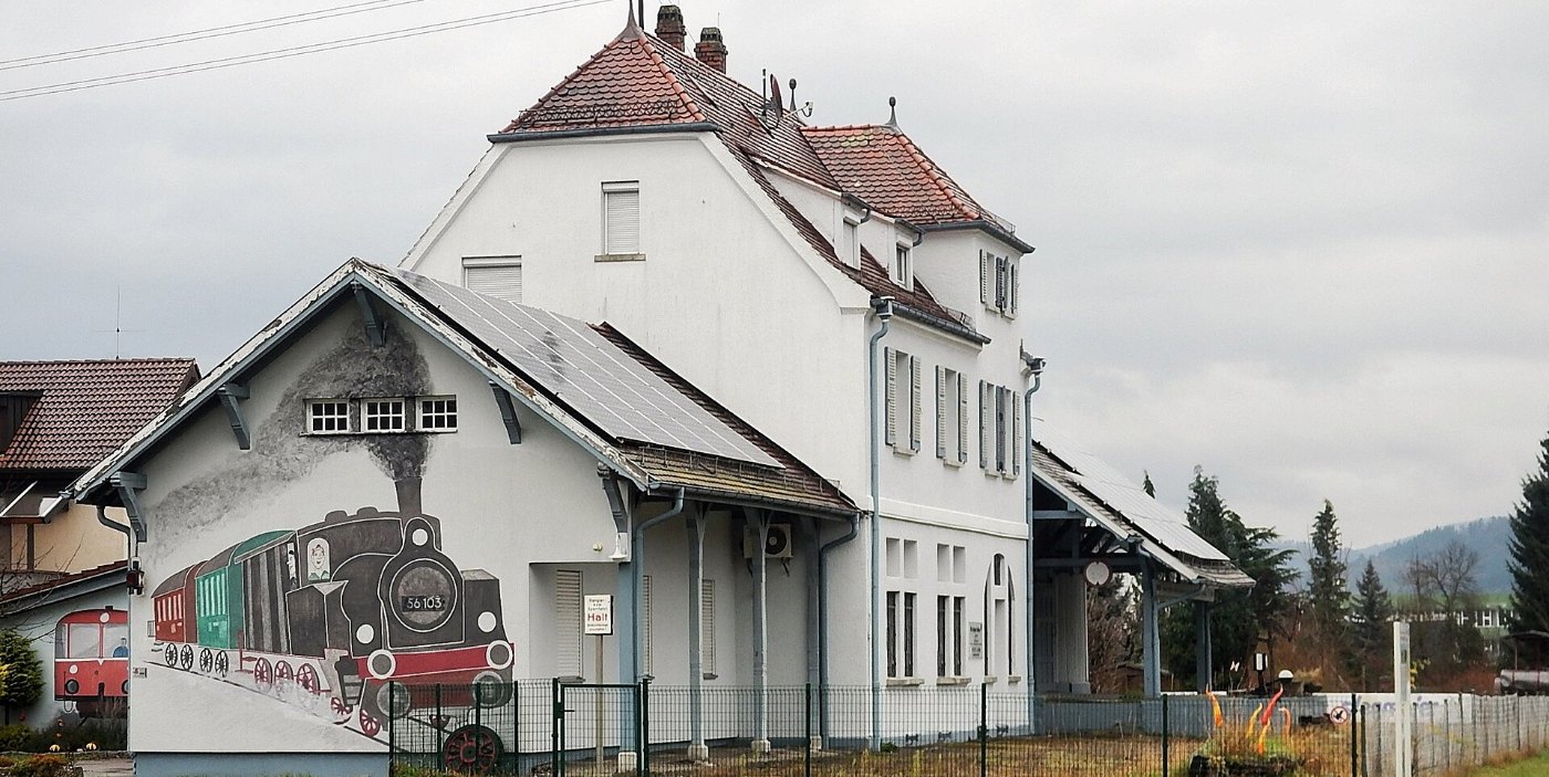 Bahnhof der ehemaligen Hohenstaufenbahn, 1911 12 gebaut. 1984 eingestell