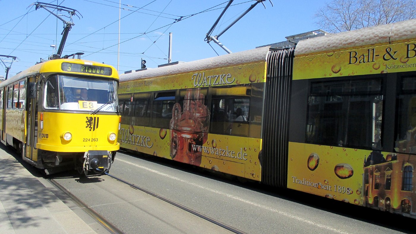 Dresdner Verkehrsbetriebe Linie E3 Plauen und Straßenbahn mit Sonderbekl