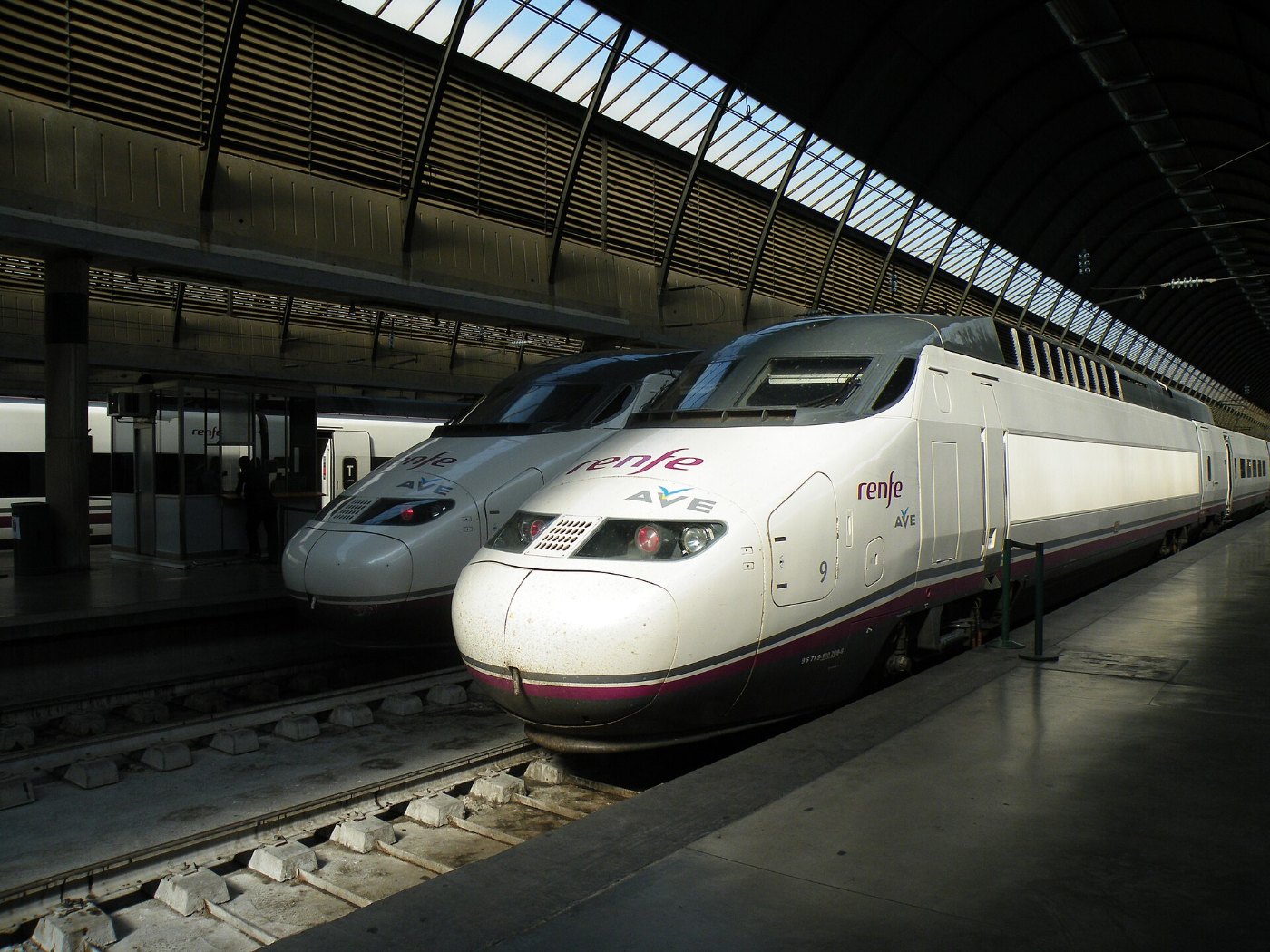 Renfe AVE S 100 Sevilla Santa Justa