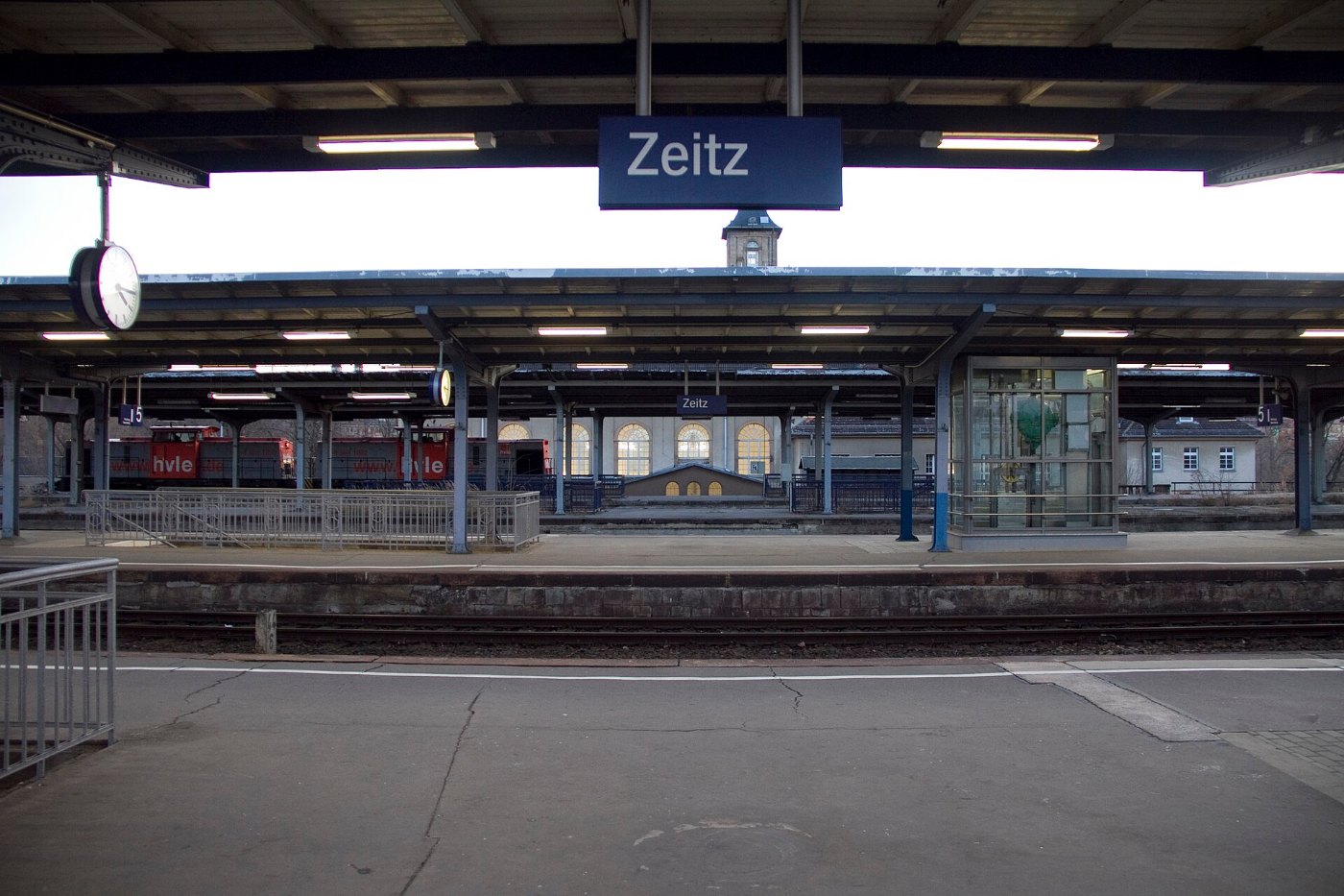 Bahnhof Zeitz, Bahnsteige2