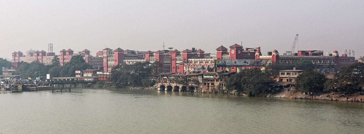 Howrah Railway Station 01