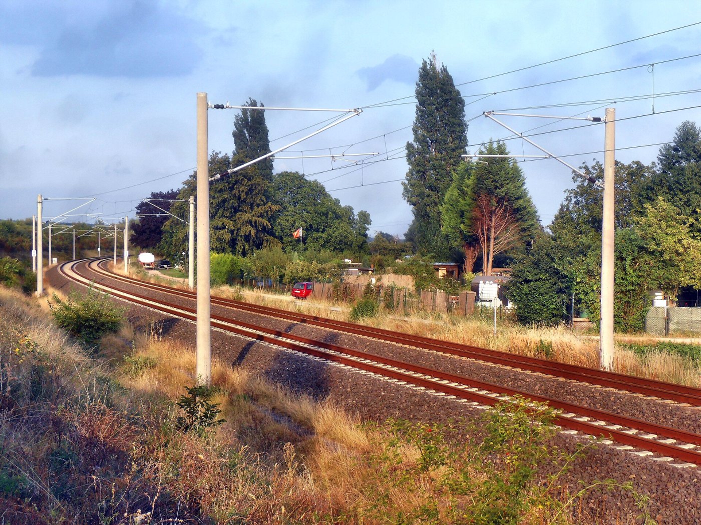 Schnellfahrstrecke Köln–Rhein Main der DB Abzweig Wiesbaden Hbf bei km 7