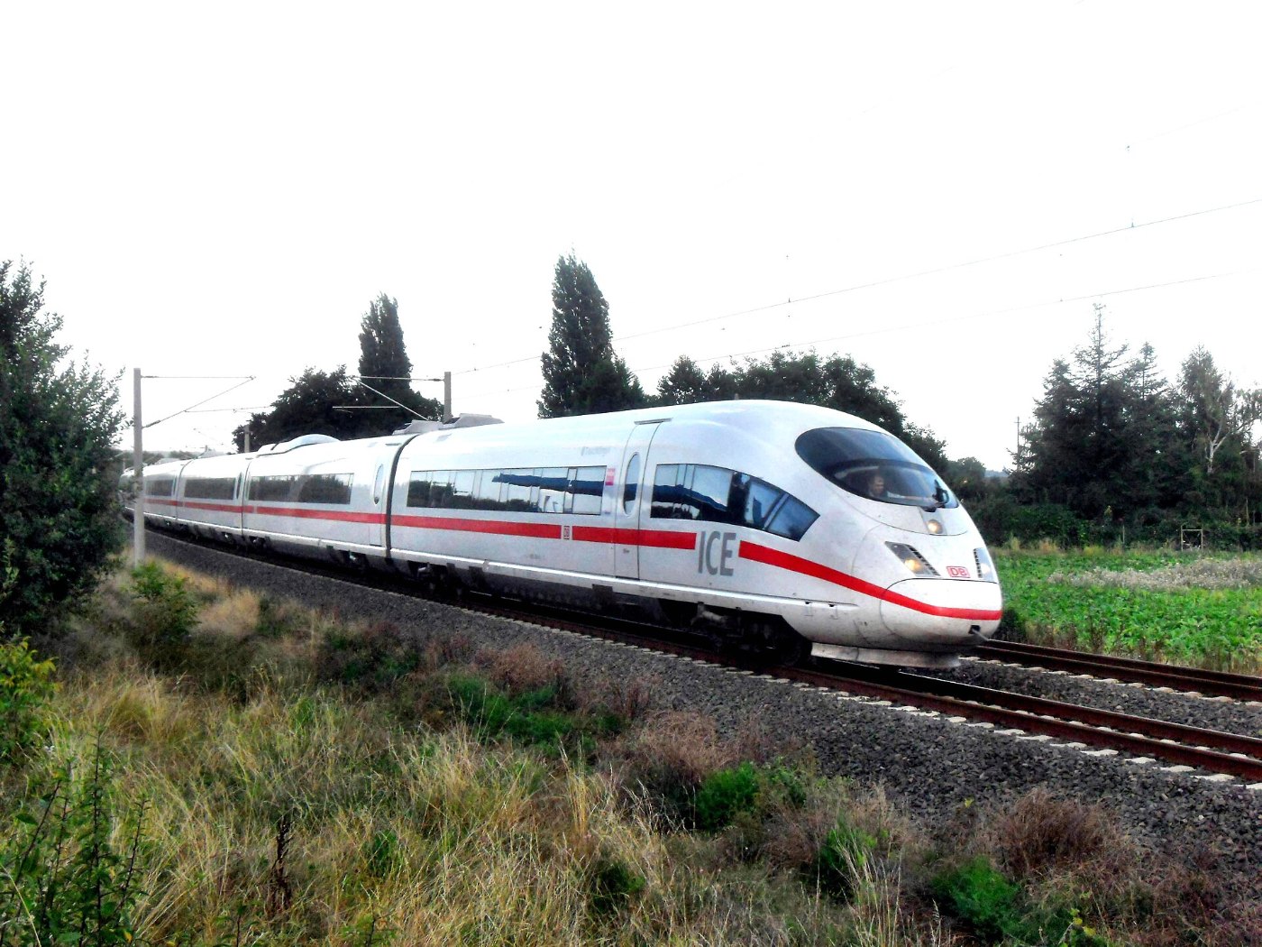 Schnellfahrstrecke Köln–Rhein Main der DB Abzweig Wiesbaden Hbf Richtung