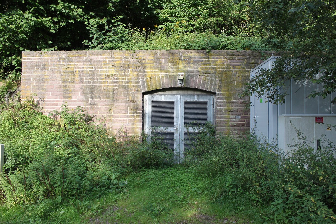 Mündener Tunnel Notausgang 2010 09 11b