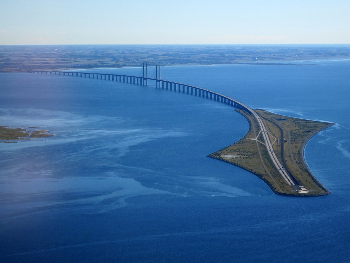 Øresund Bridge from the air in September 2015