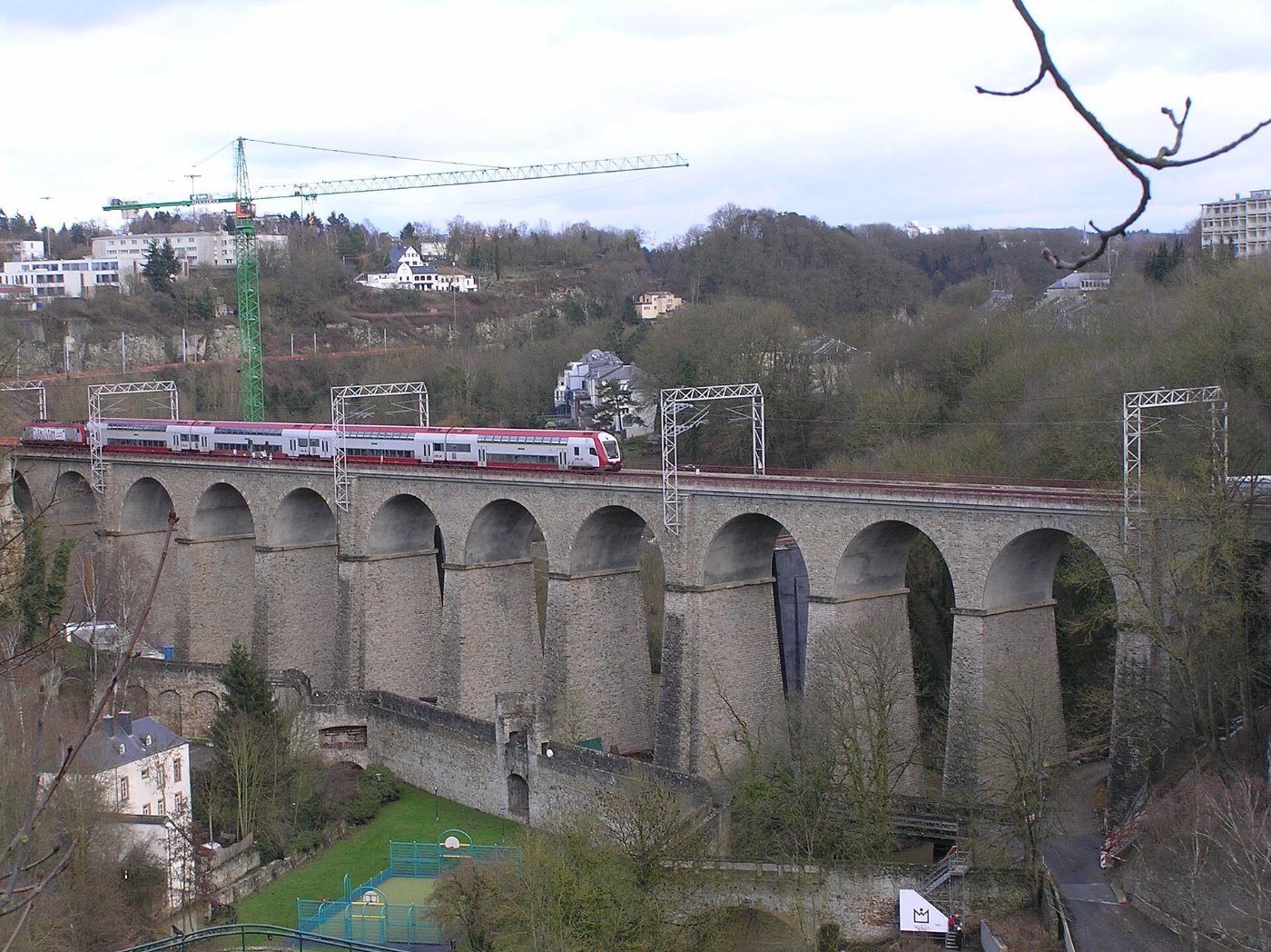 Train heading towards gare de luxembourg Feb 2013