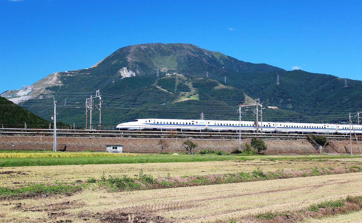 Mount Ibuki (Tōkaidō Shinkansen)
