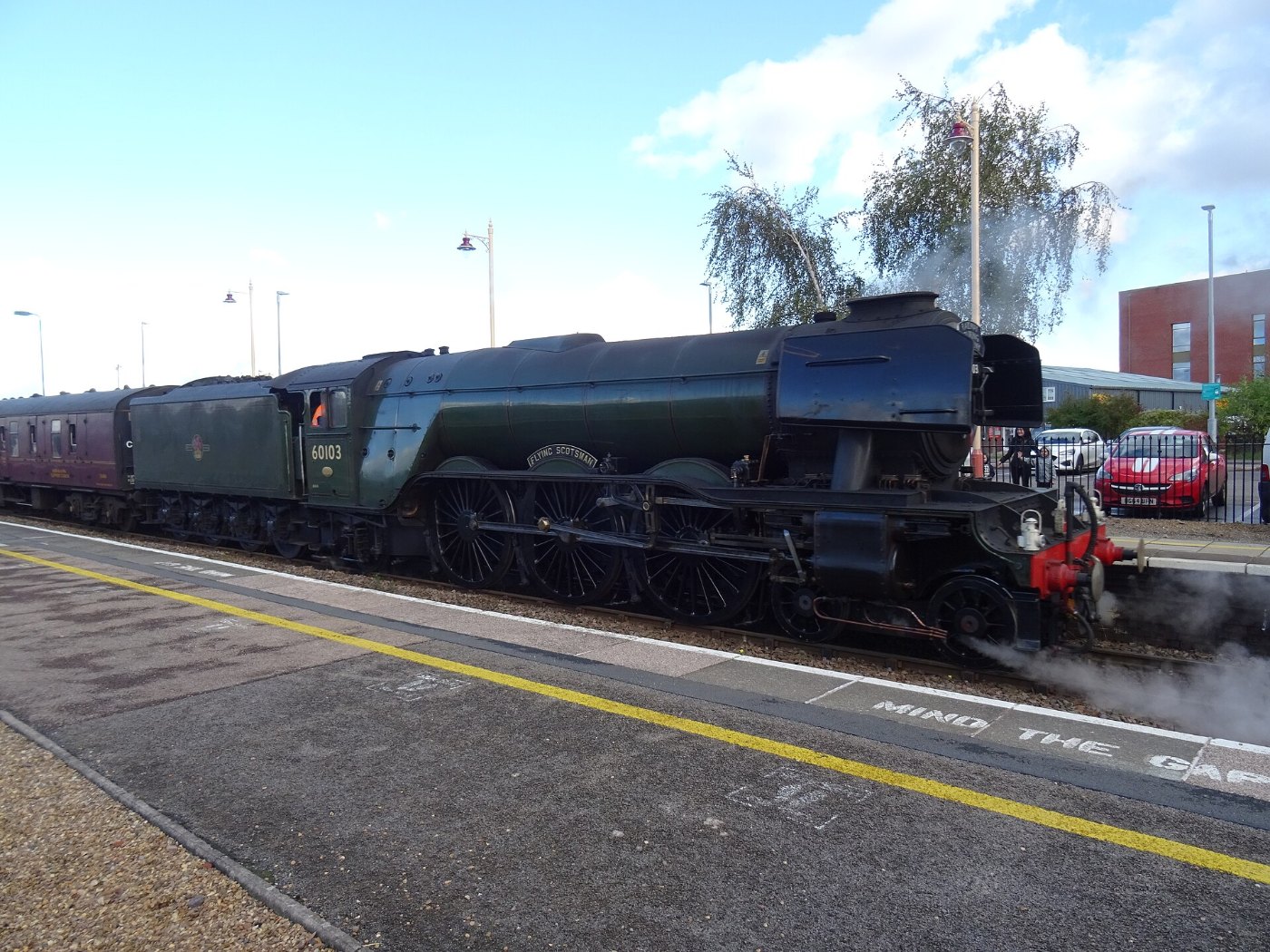 LNER A3 Class 4472 Flying Scotsman Stratford Upon Avon Station