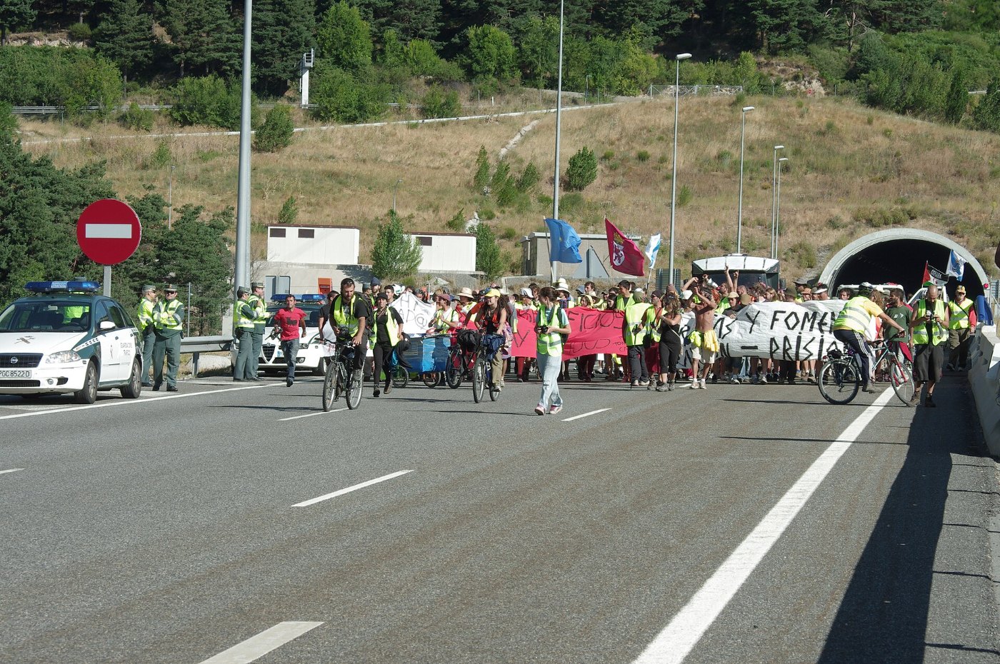15M Marcha por el túnel de Guadarrama 000
