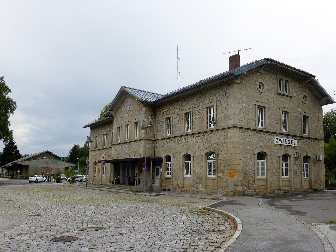 Bahnhofsgebäude, Zwiesel