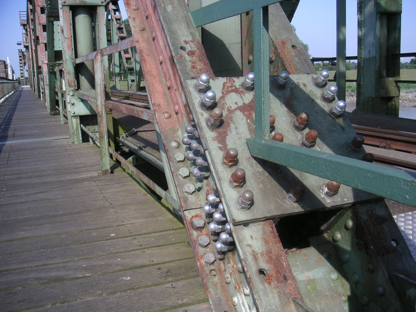 Friesenbrücke Mittelteil Verbindungsschrauben