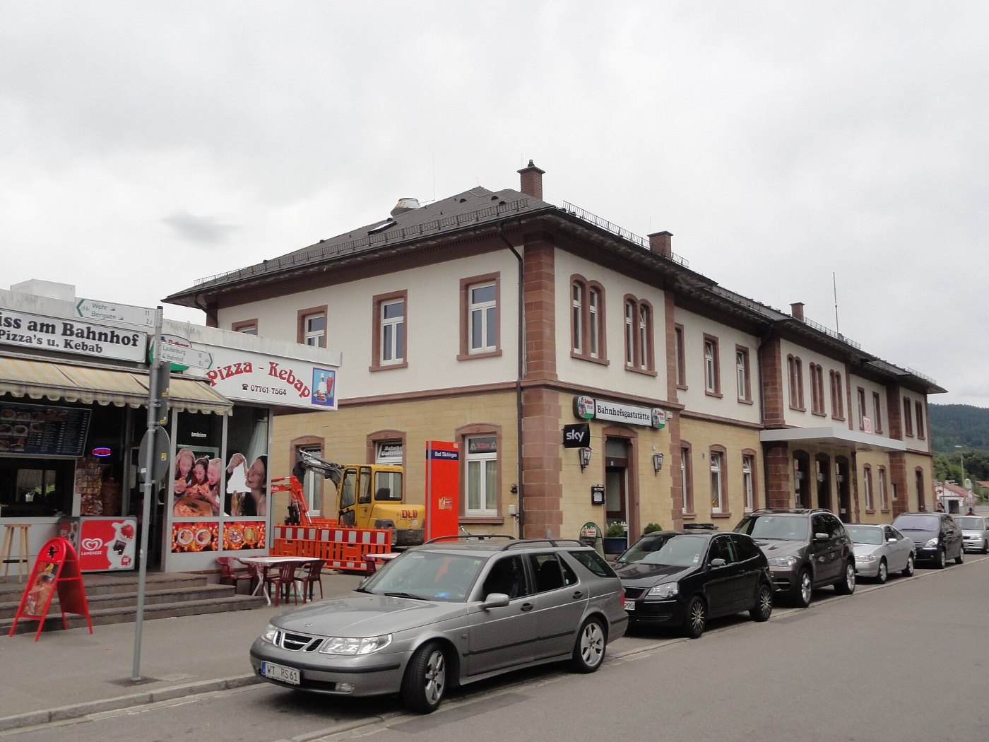 Bad Säckingen — Bahnhof mit Kleingaststätte