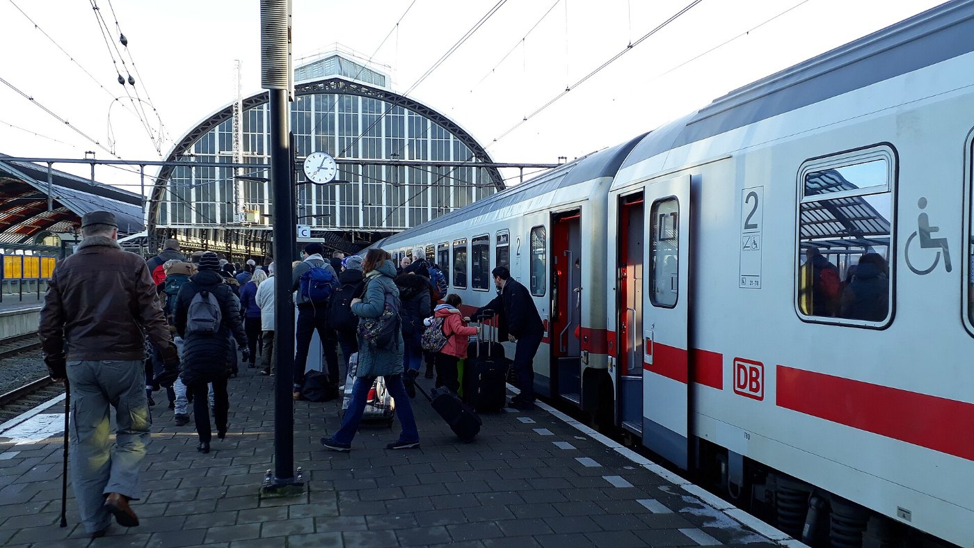 Amsterdam Centraal am 19.1.2019 05