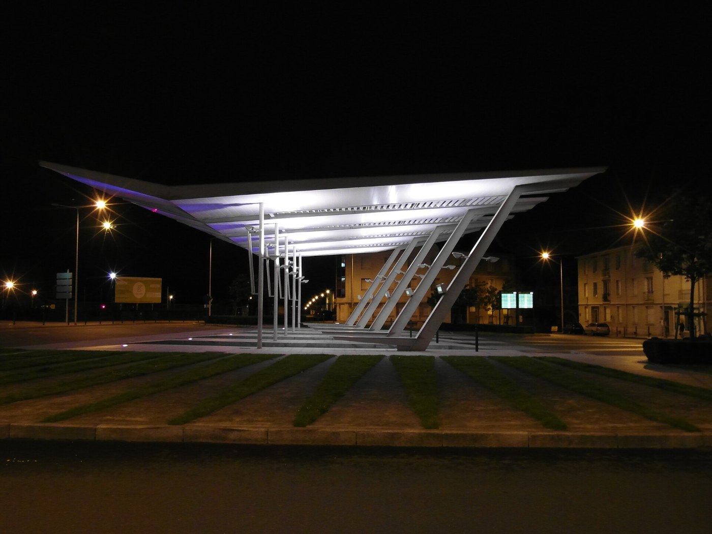 Flickr IngolfBLN Angers Gare Saint Laud (2)