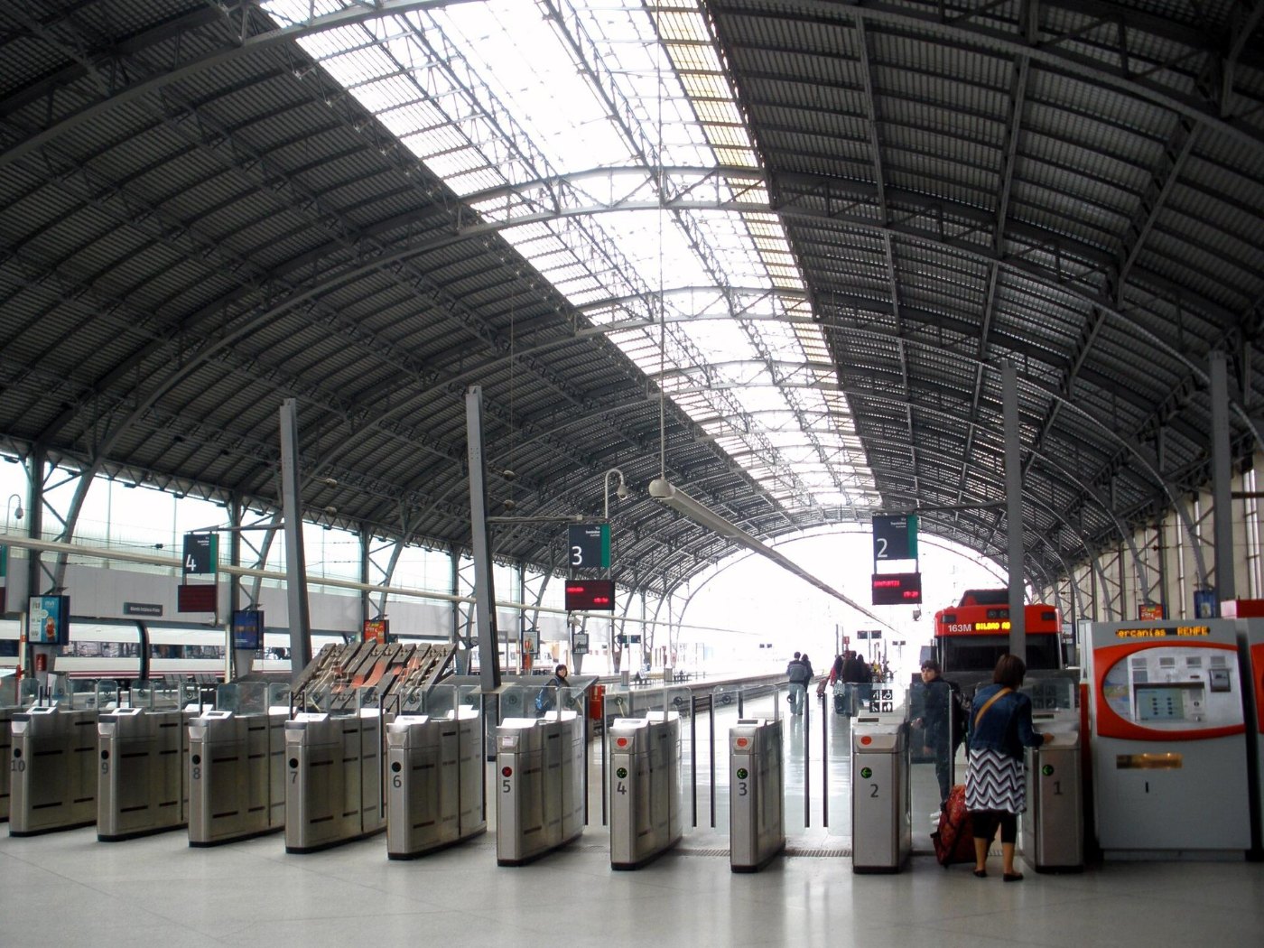 Bilbao Estacion de Abando 04