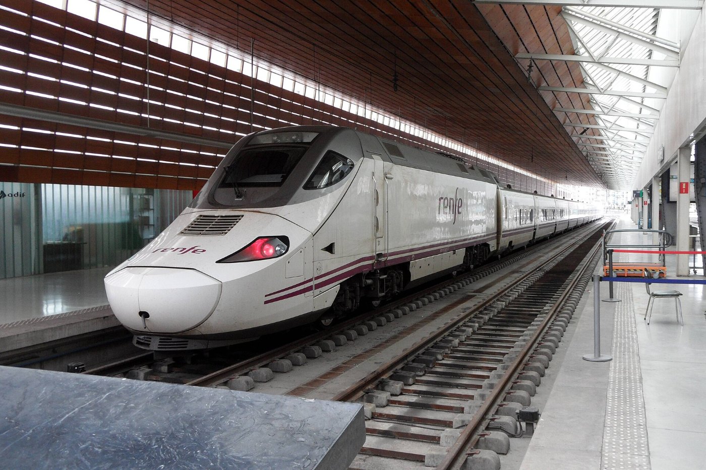Bf Bilbao Abando, Talgo Triebzug