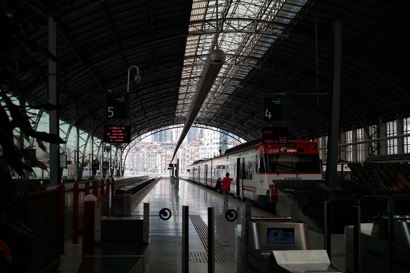 Estación Bilbao Abando Indalecio Prieto ()
