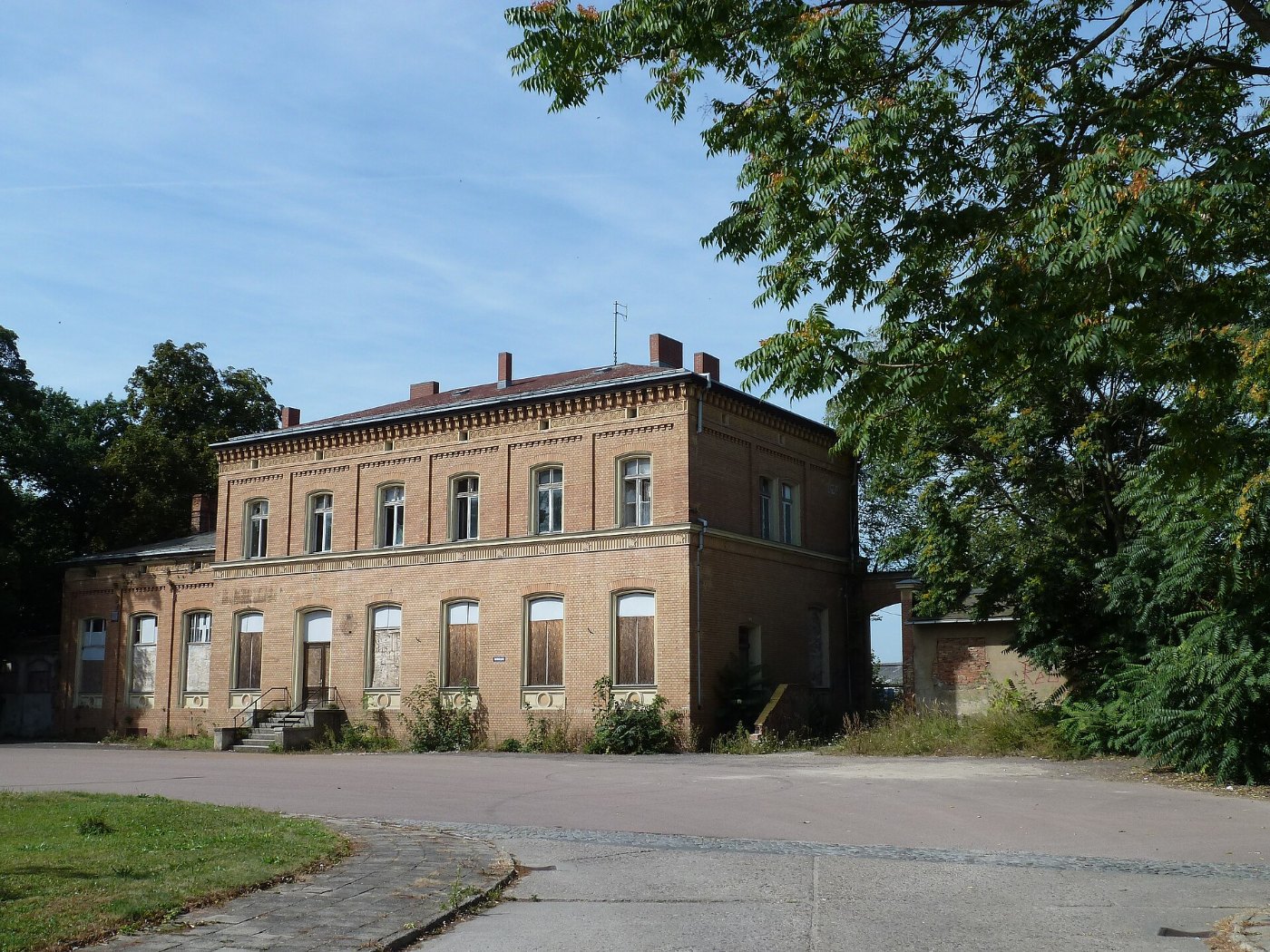 BfBarbyVorplatz