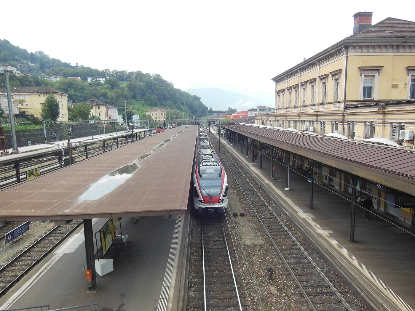 12 Bellinzona railway station 03