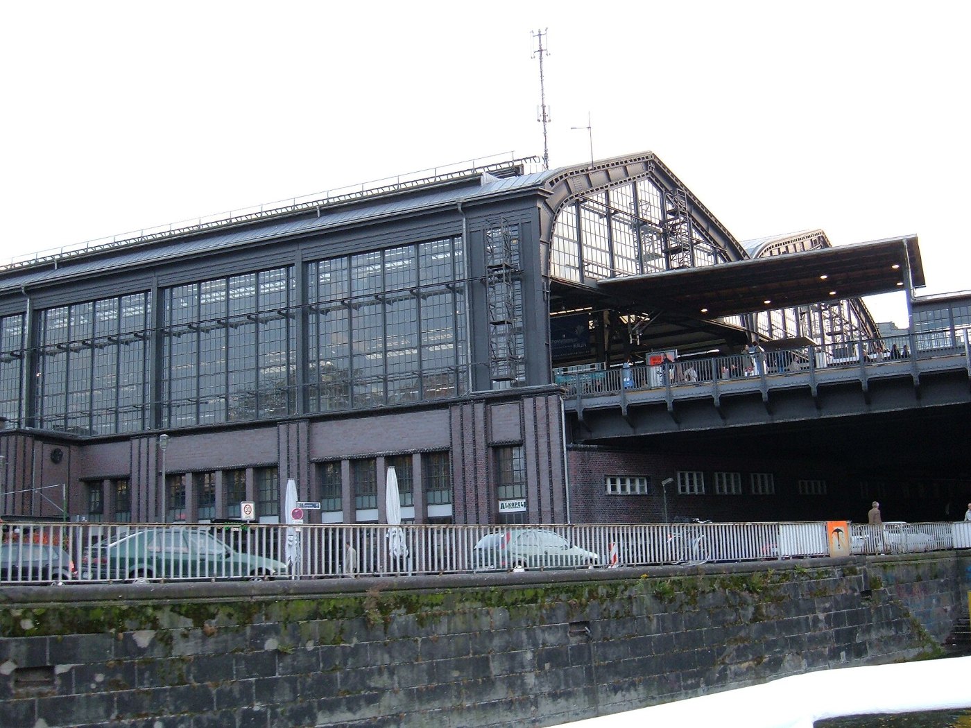 Bellevue S Bahn station from Spree River
