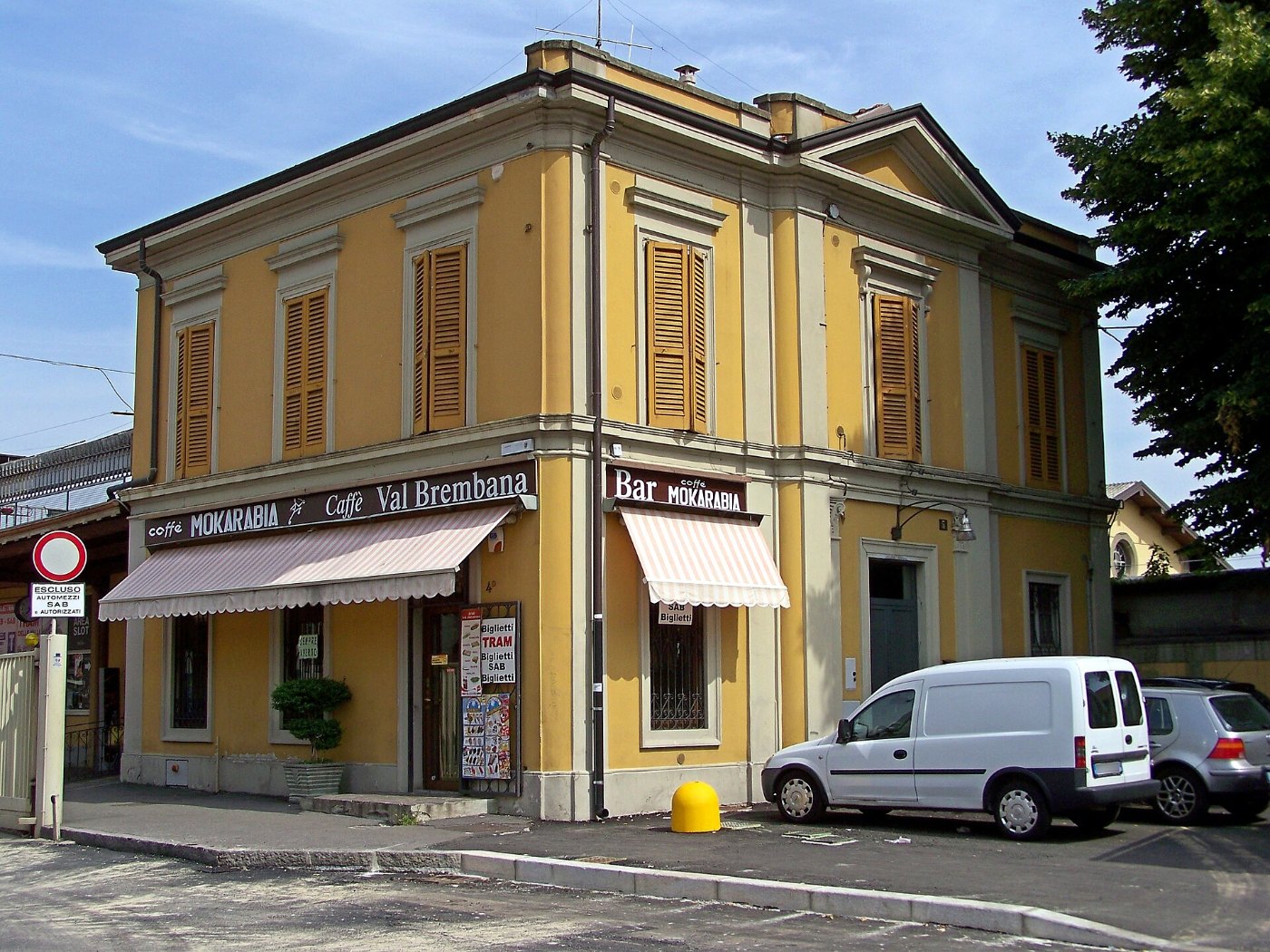 Bergamo FVS fabbricato viaggiatori
