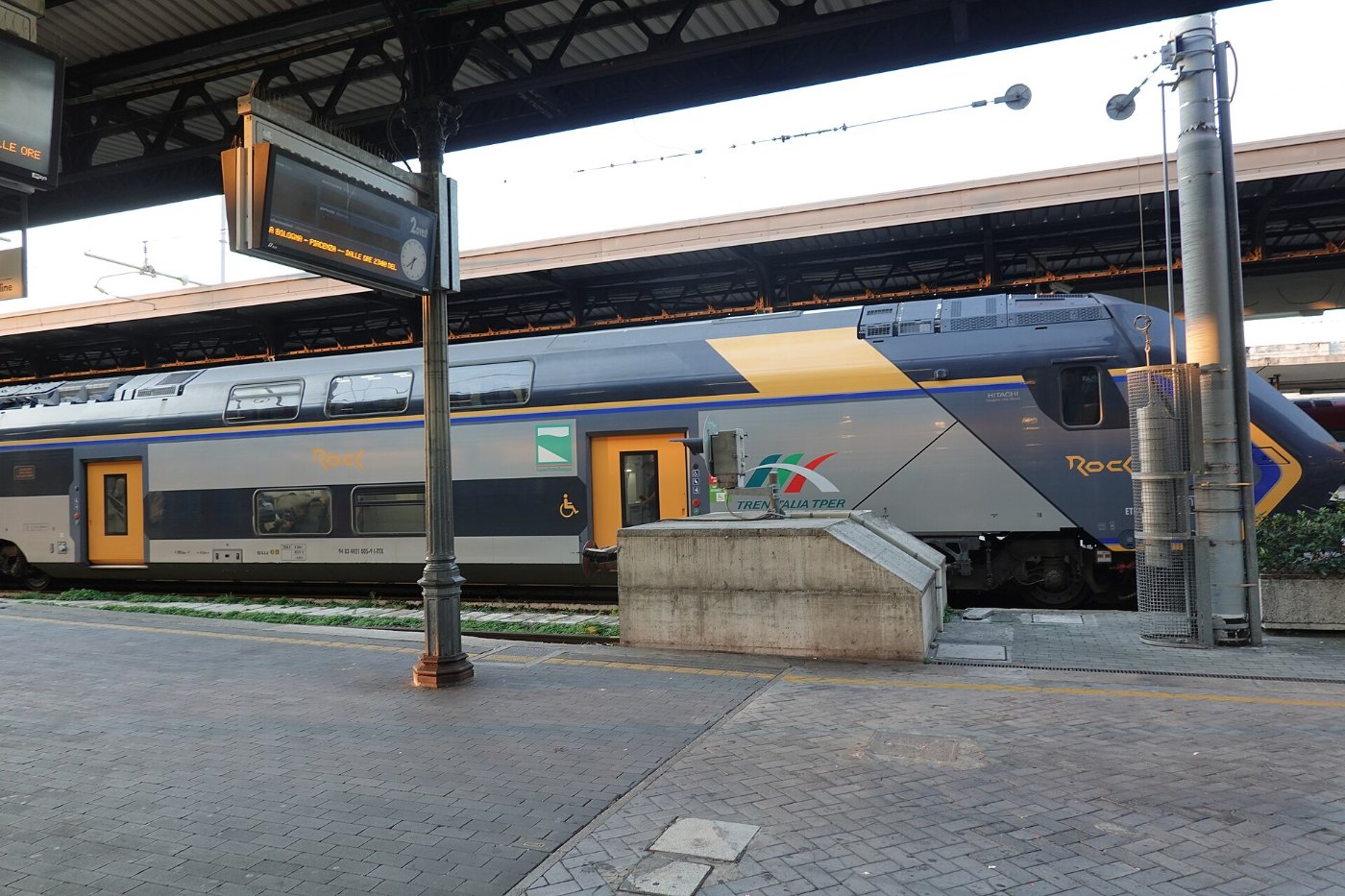 Bologna Centrale station 2023 05