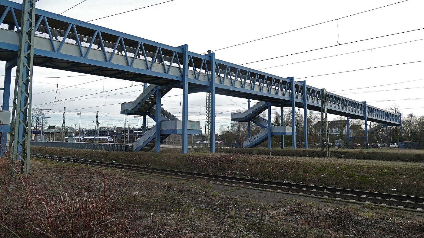 BfBuchholzFußgängerbrückeSüd