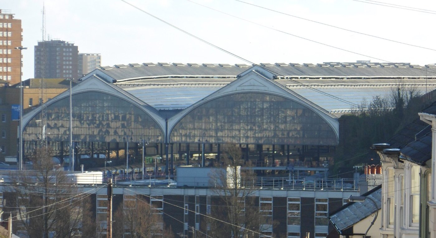 Brighton Railway Station (December 2013) (Trainshed Roof, seen from Hami