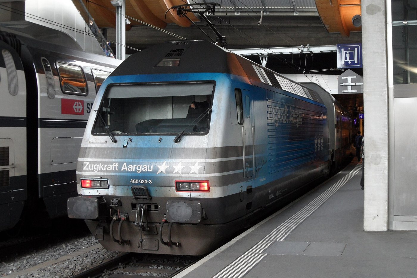 S02 694 Bf Bern Hbf, 460 024