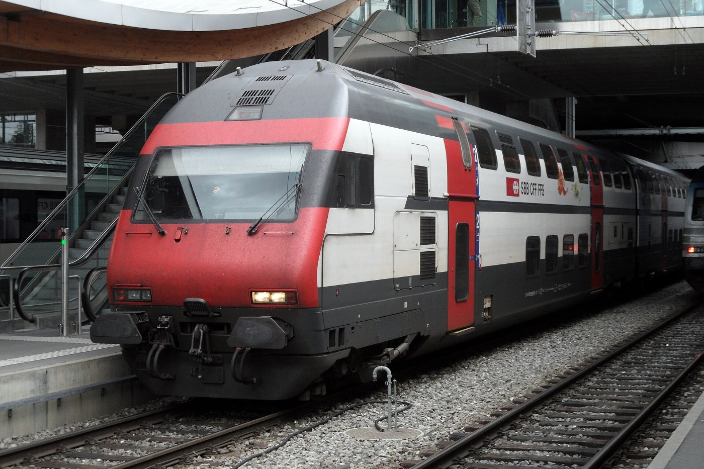 S02 693 Bf Bern Hbf, Bt (IC2000)